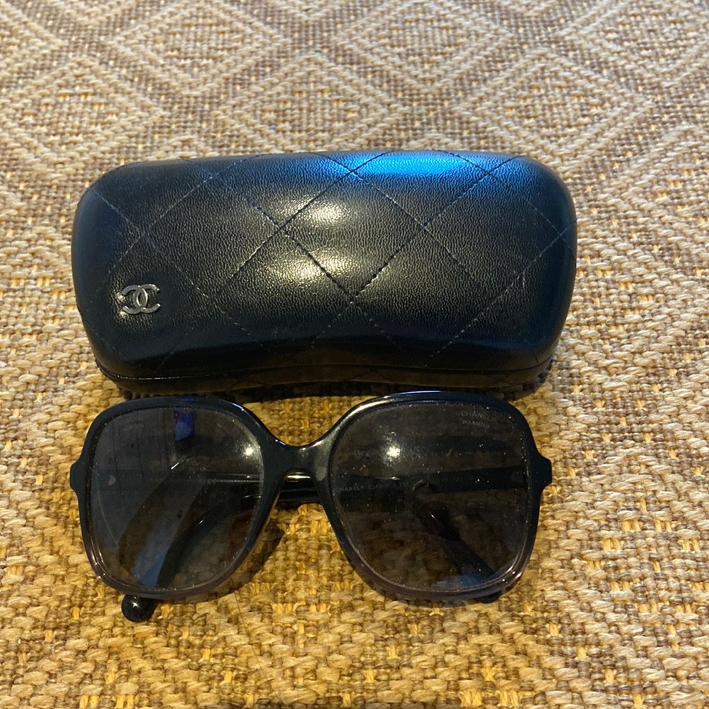 AUTHENTIC CHANEL sunglasses